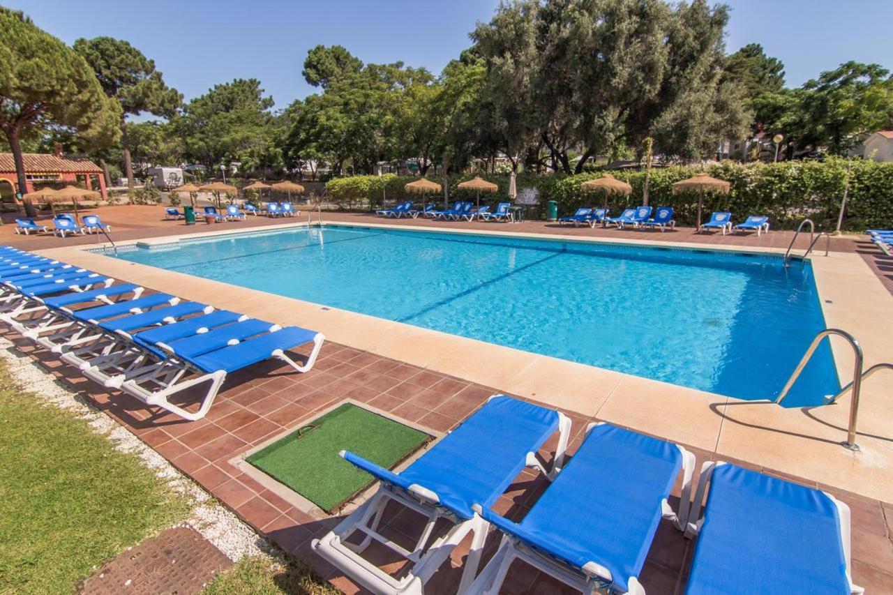 Kampaoh Marbella Hotel Exterior photo